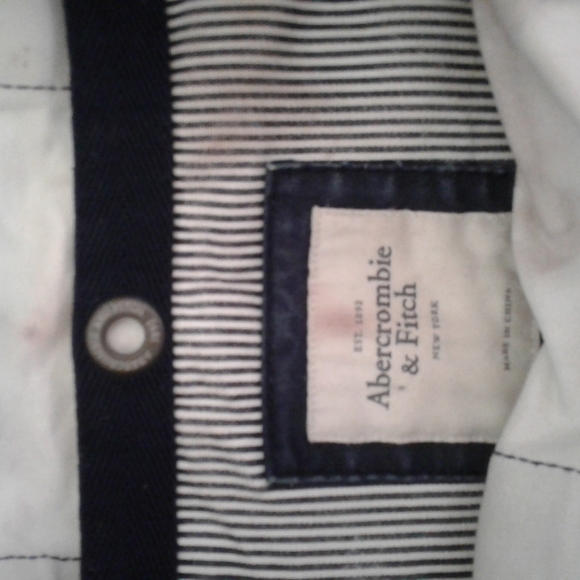 Abercrombie and Fitch bag size large - Picture 4 of 5